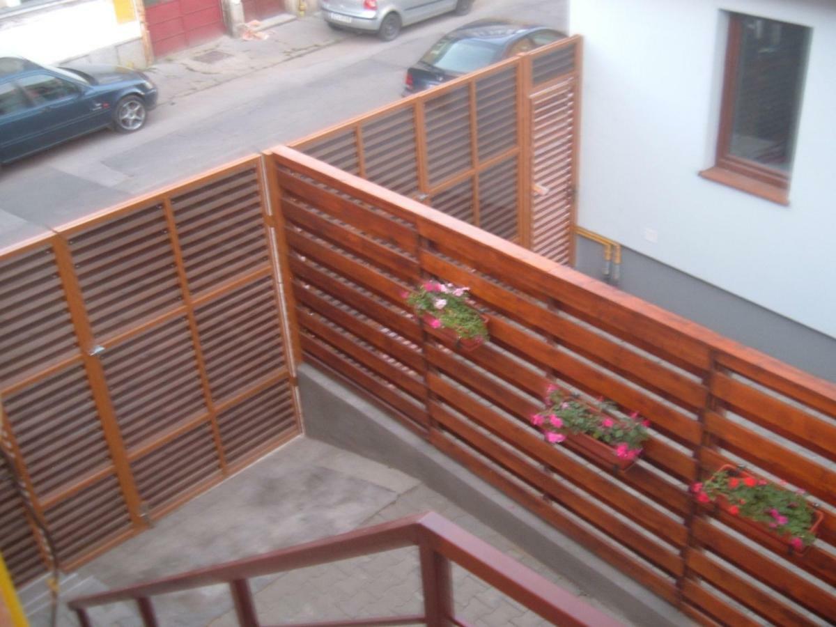 A. Einstein 9A Apartament คลูจ-นาโปกา ภายนอก รูปภาพ